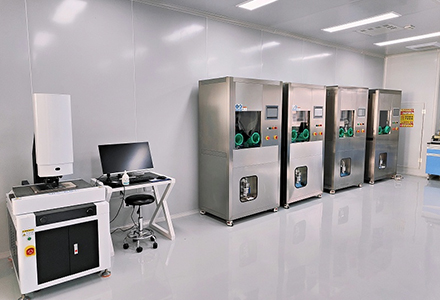 Why do Liquid-Cooled Data Centers Fail? Analyzing the Chain Reaction Caused by Contaminants!